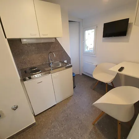 2 Bedroom Near Center * Rijeka